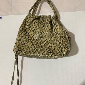 HOBO Crossbody bag snake print.                   HOBO. Size : OS